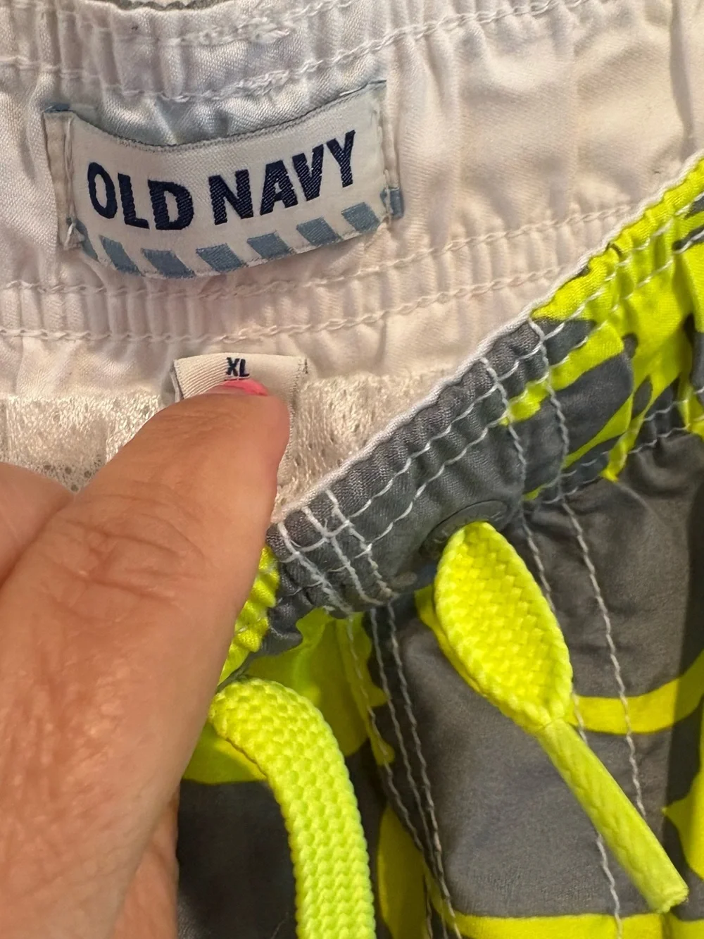 Boys Gray & Neon Yellow Floral Cargo Swim Trunks. Size XL (14-16)